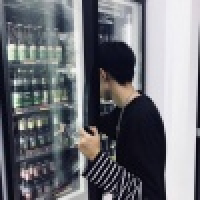 植发星勤奋的yj1996